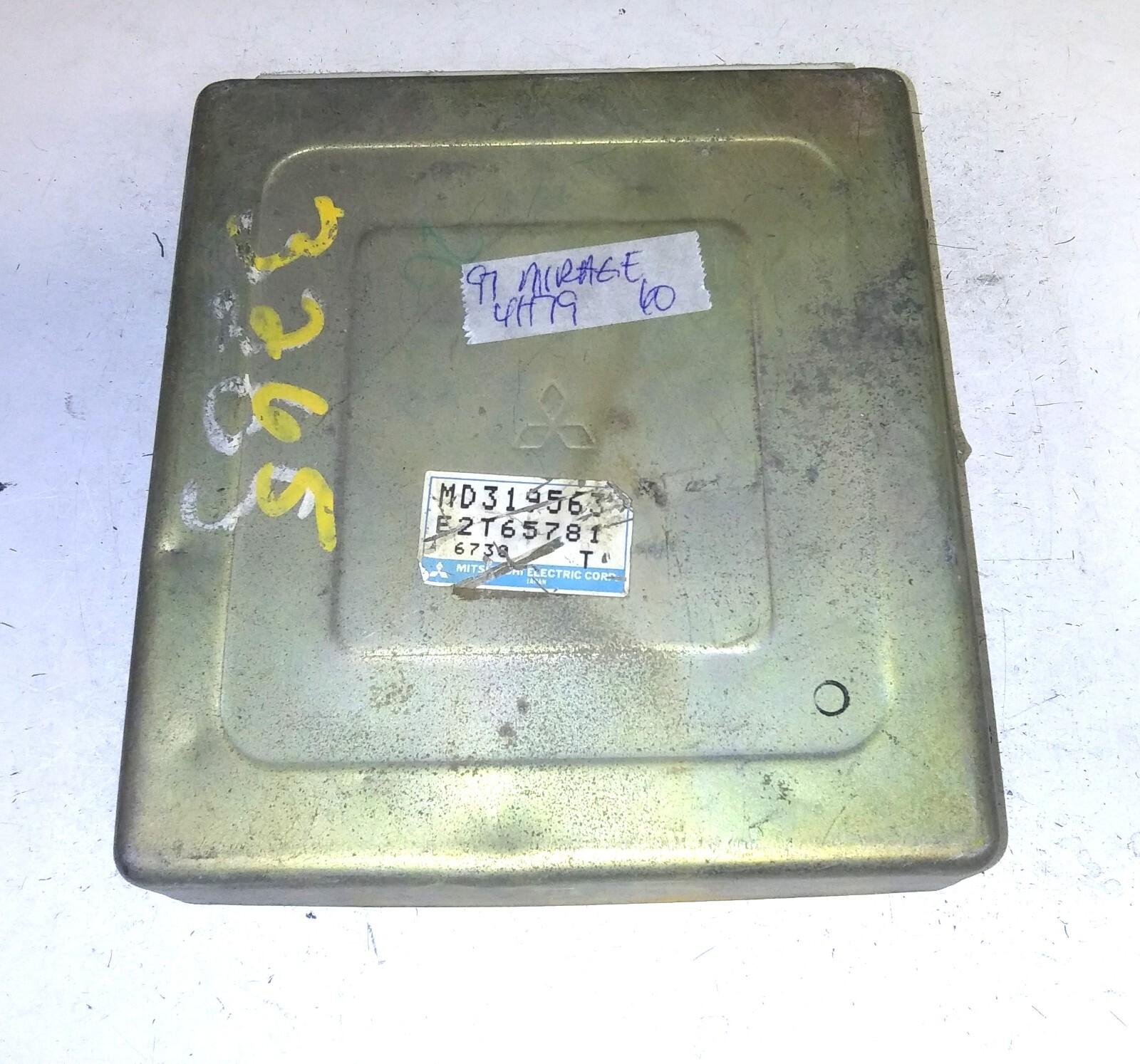 MD319563 ecu ecm computer 1997 Mitsubishi Mirage | eBay