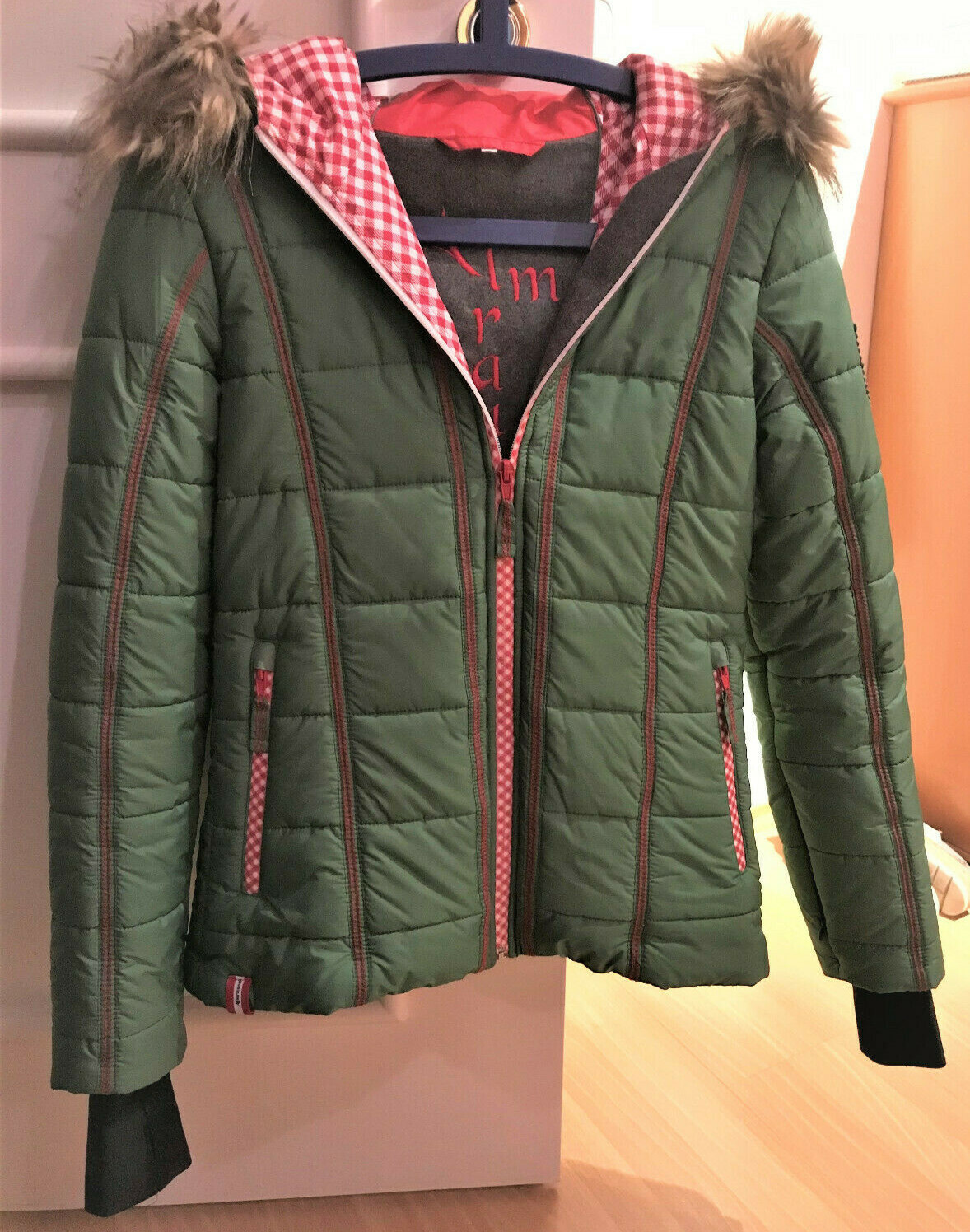 Almrausch Damen Winterjacke (Skijacke) in grün, Gr. 36