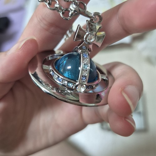 Vivienne Westwood small orb necklace silver light blue Vivienne Westwood small orb necklace silver light blue