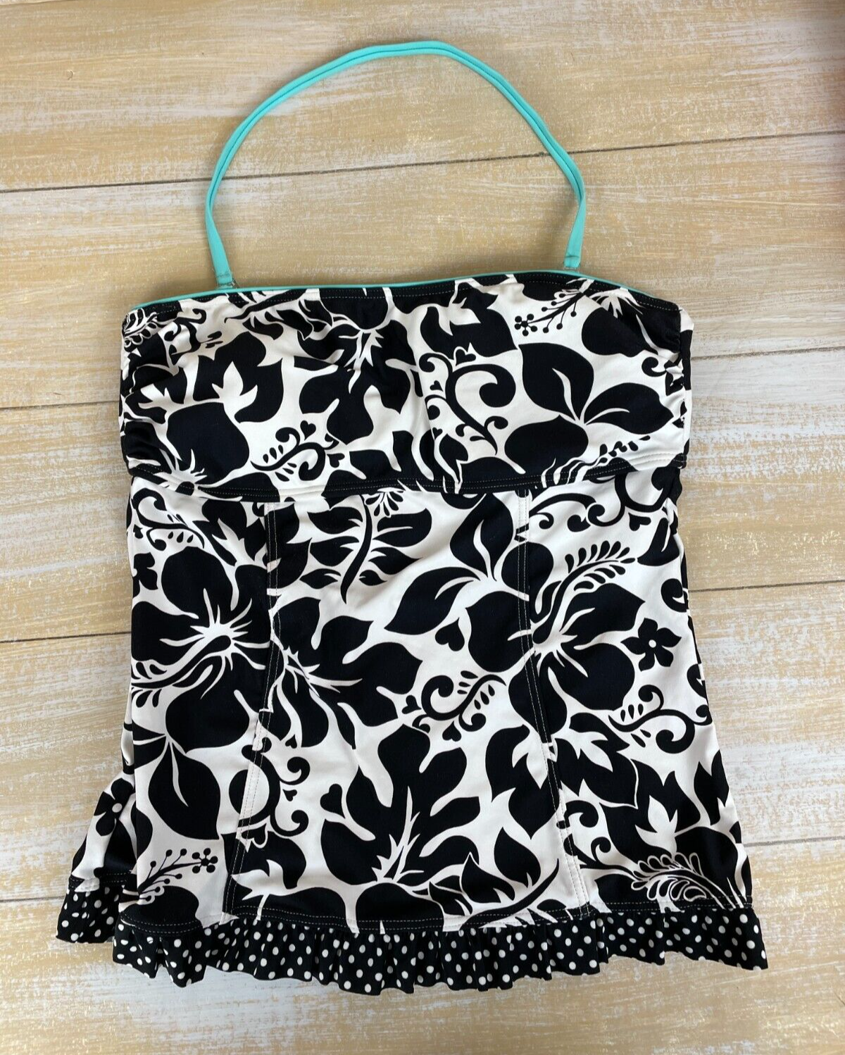 ブラック1枚 Black & White Hawaiian Floral Tankini Top Malibu Dream Girl