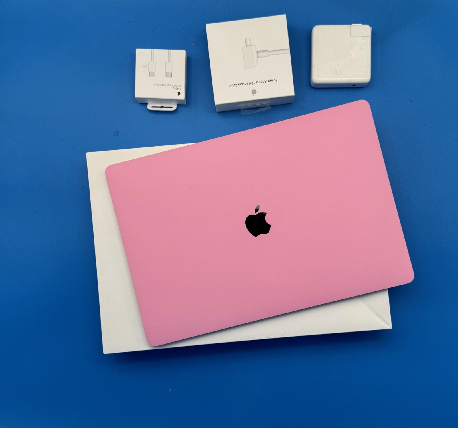 MACBOOK PRO 15 TOUCHBAR 2.6GHz 6 Core i7 16GB 512GB RADEON