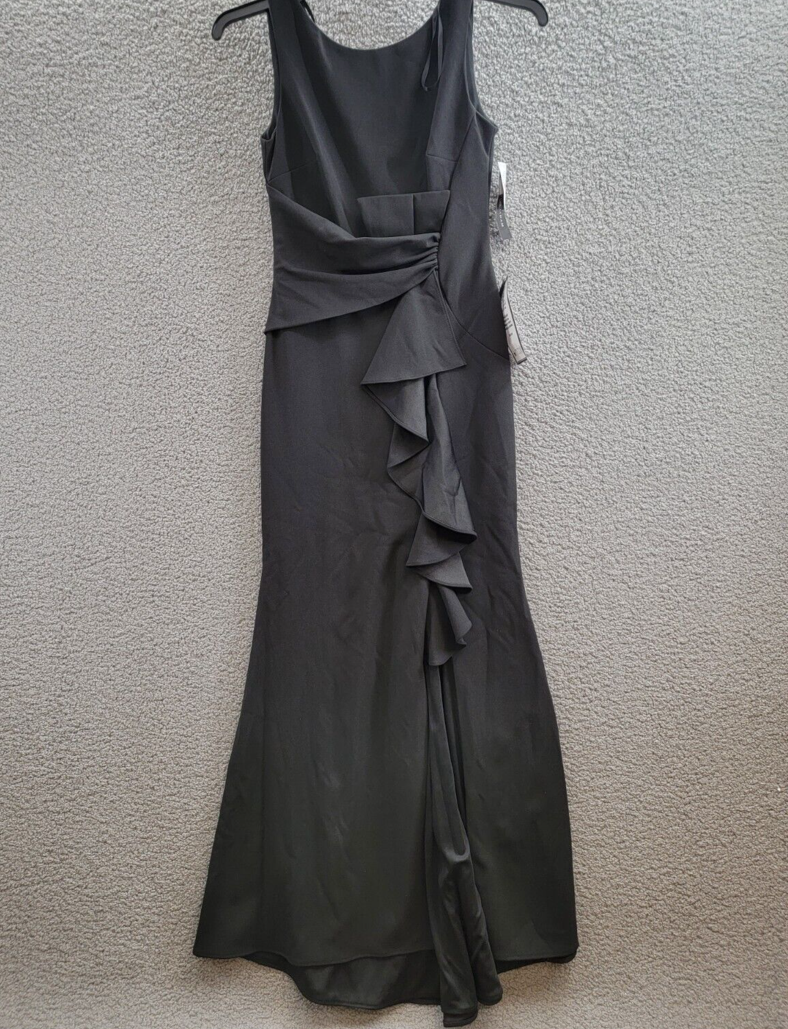 Betsy & Adam Sleeveless Ruffle-Detail Gown Women's 4 Black Round Neck Back Zip - Picture 2 of 15