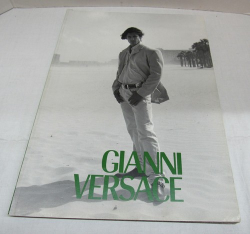 VANITAS Gianni Versace Designs雑誌 コレクション集 A Collection of Vanitas Books by Gianni Versace, for sale at