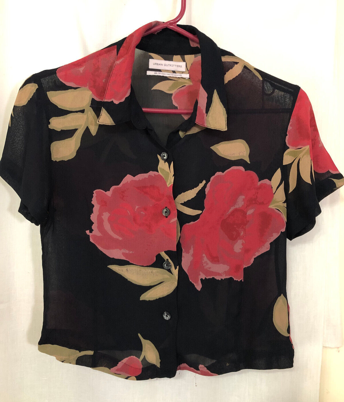 URBAN OUTFITTERS Blouse Black Red Roses Short Sleeve Button