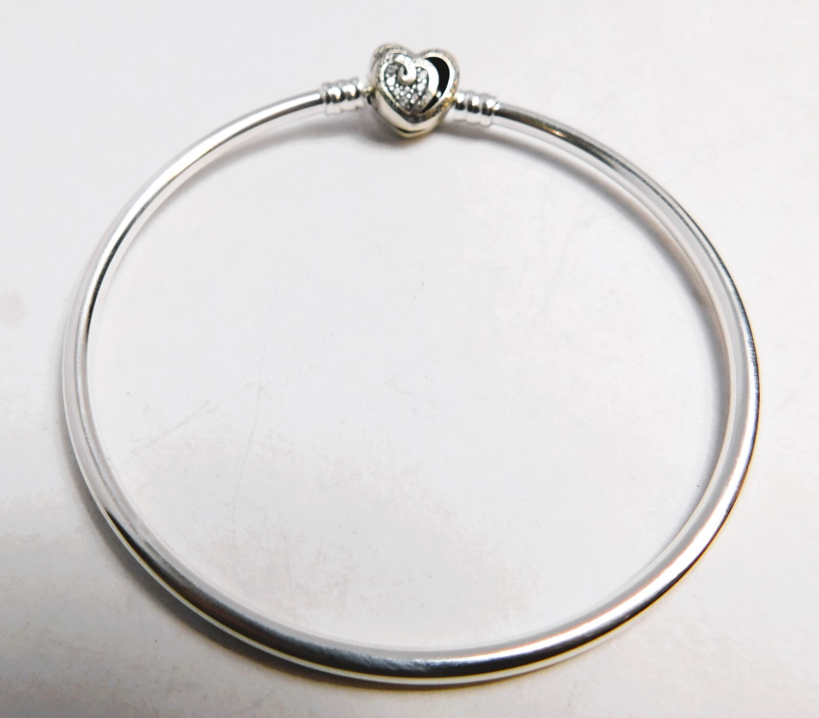 Authentic Pandora Bangle Bracelet Entwined Infinite Hearts Authentic Pandora Bangle Bracelet Entwined Infinite Hearts