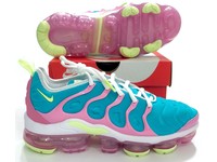 white vapormax plus size 7