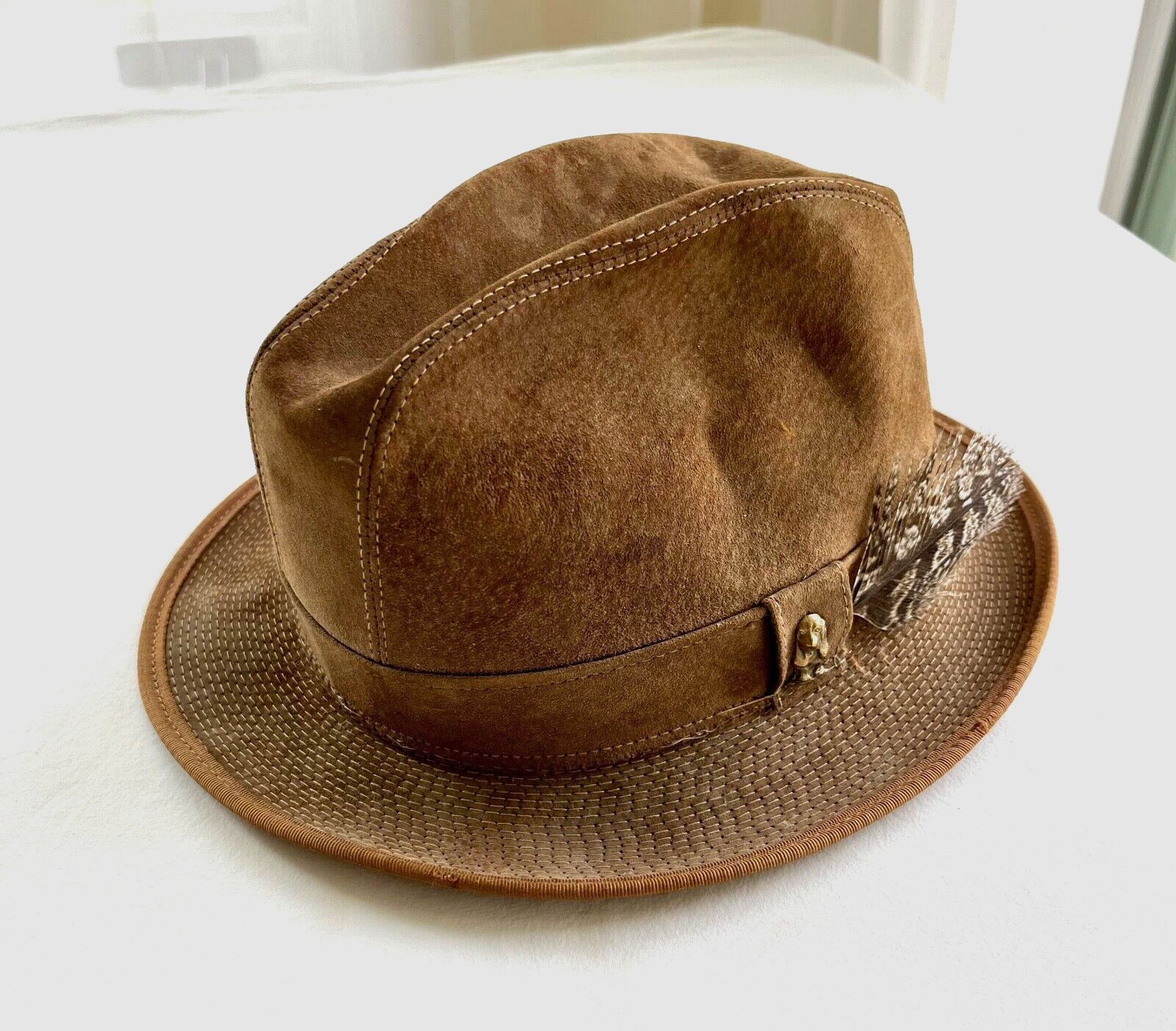 W/ Feathers Sz Med. Hush Puppies