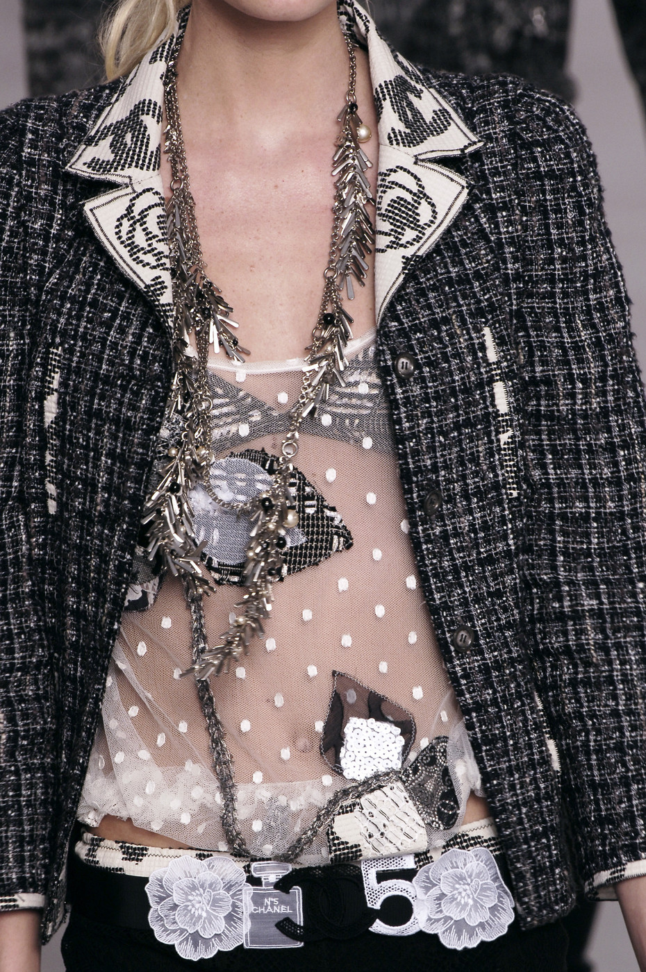 CHANELユニフォーム ツイードジャケット uniform Yahoo!オークション - シャネル CHANEL セーラーカラー リボン