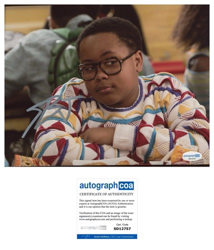 Shamon Brown Jr. 'The Chi' Signed 8x10 Photo 'Stanley 'Papa