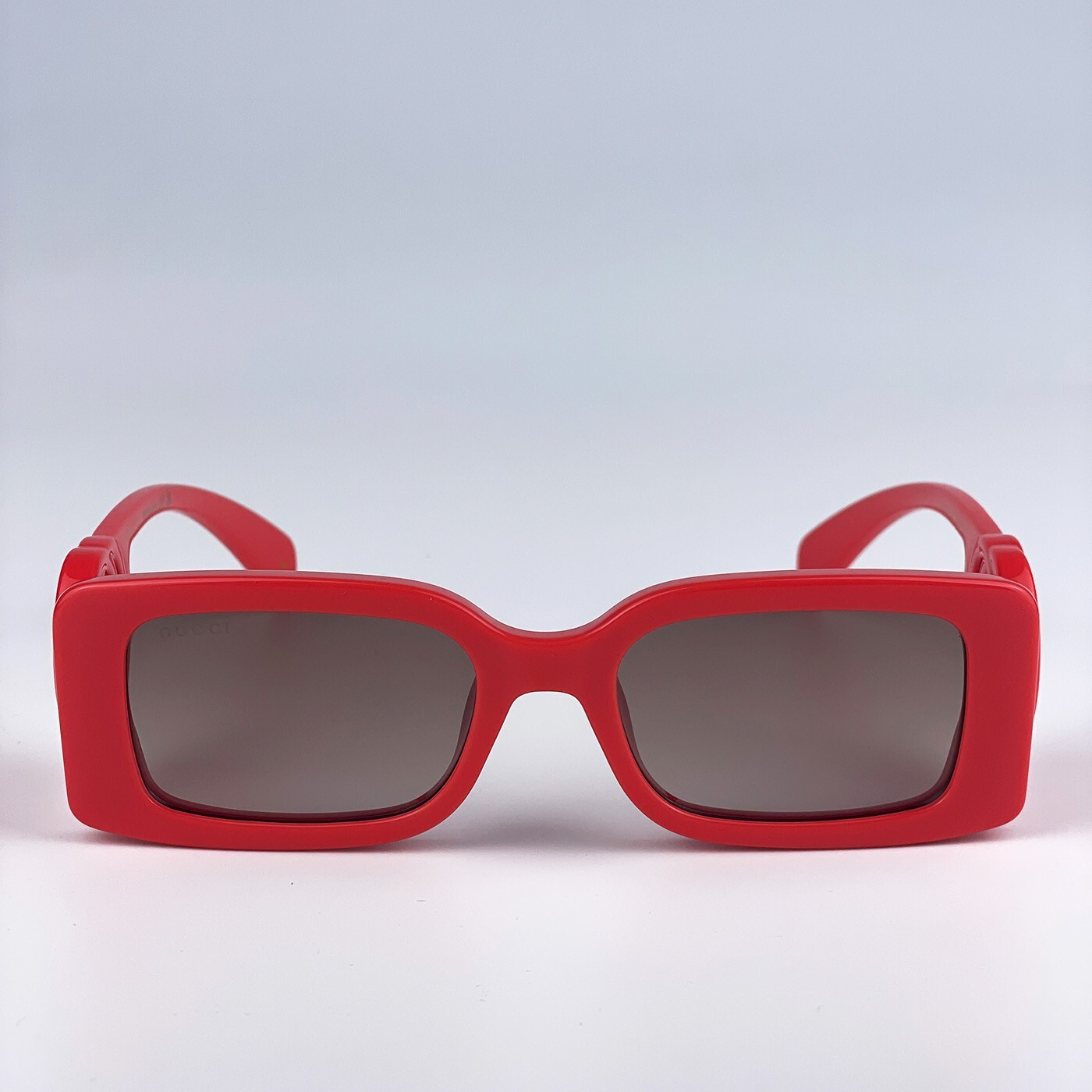 Pre-owned Gucci Gg1325s 005 Red Brown Gradient Rectangle Women Sunglasses 54mm