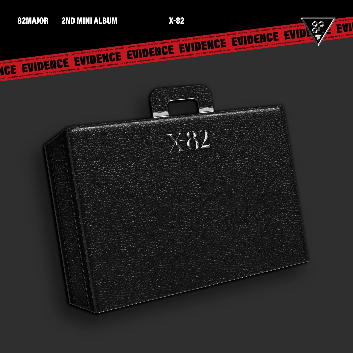 K-POP　CD K-POP 82MAJOR 2nd Mini Album X-82 CD+P.Book+2p Card+Film+
