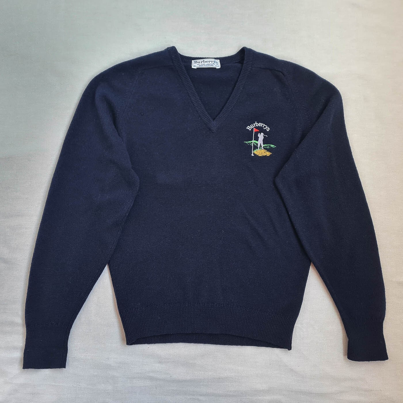 Vintage Burberrys 100% Lambswool Mens Golf Sweater Size 36