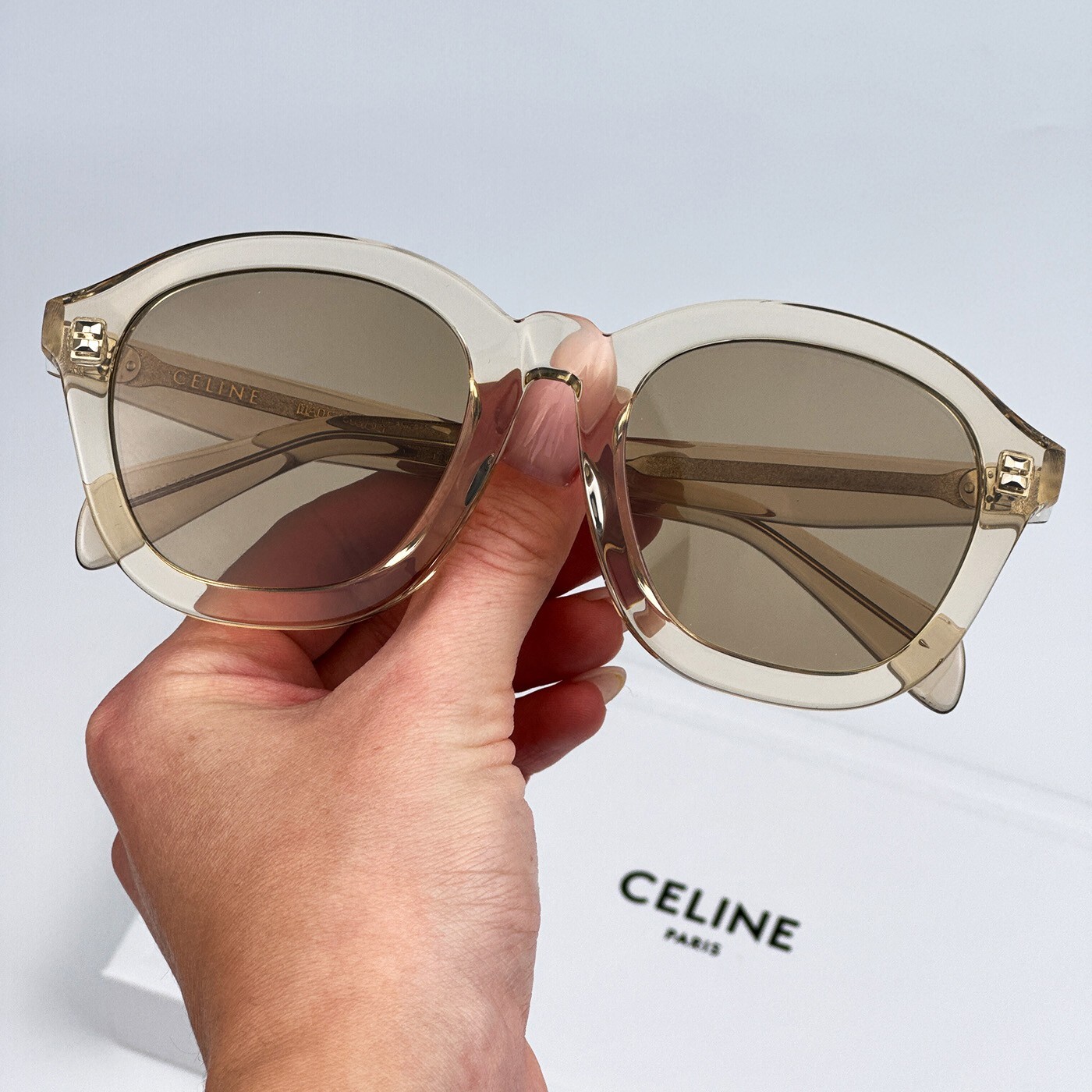 Pre-owned Celine Cl40017f 57e Transparent Peach Brown Round Women Sunglasses