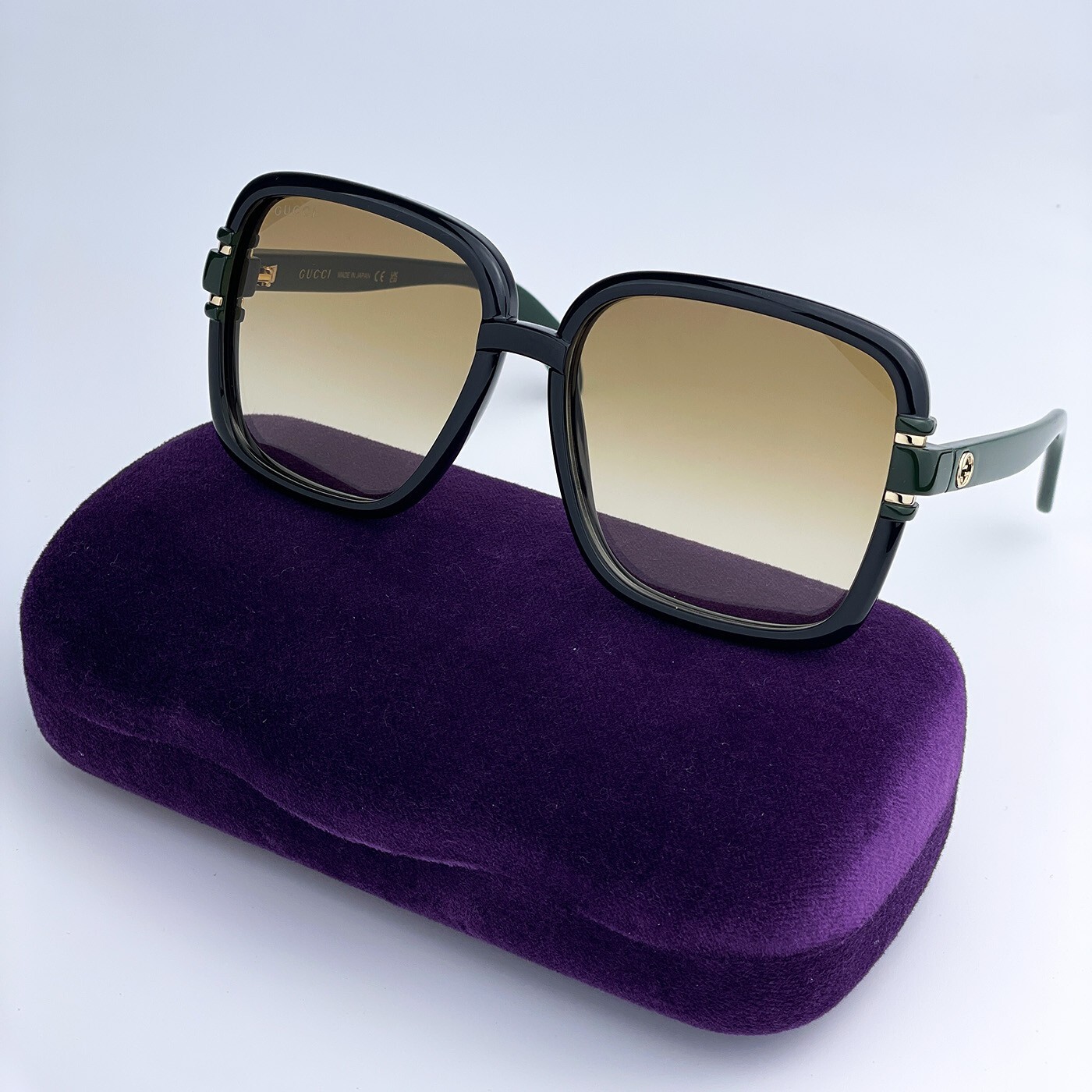 Pre-owned Gucci Gg1066s 003 Black Green Brown Gradient Butterfly Women Sunglasses