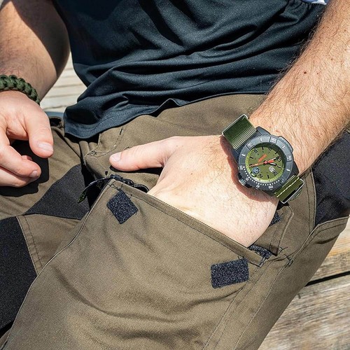 Pre-owned Luminox 3617.set Men's Navy Seal 3600 Series Green Dial Strap Watch