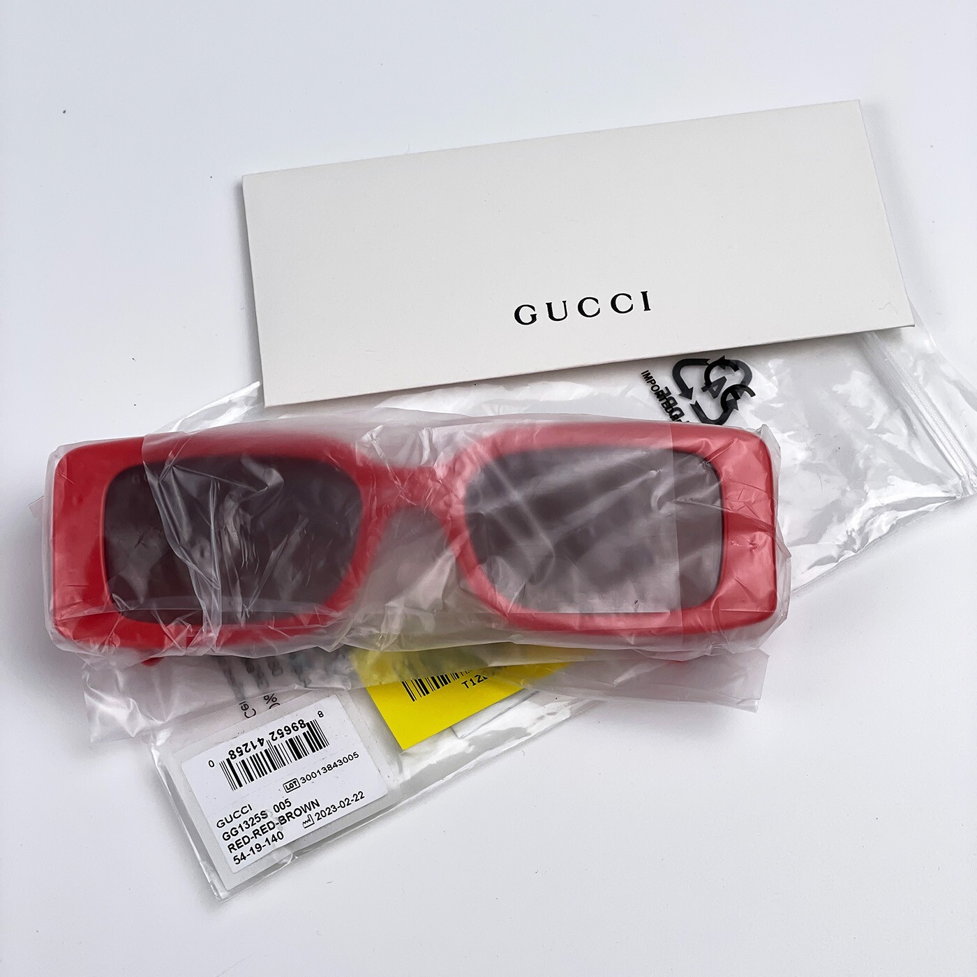 Pre-owned Gucci Gg1325s 005 Red Brown Gradient Rectangle Women Sunglasses 54mm