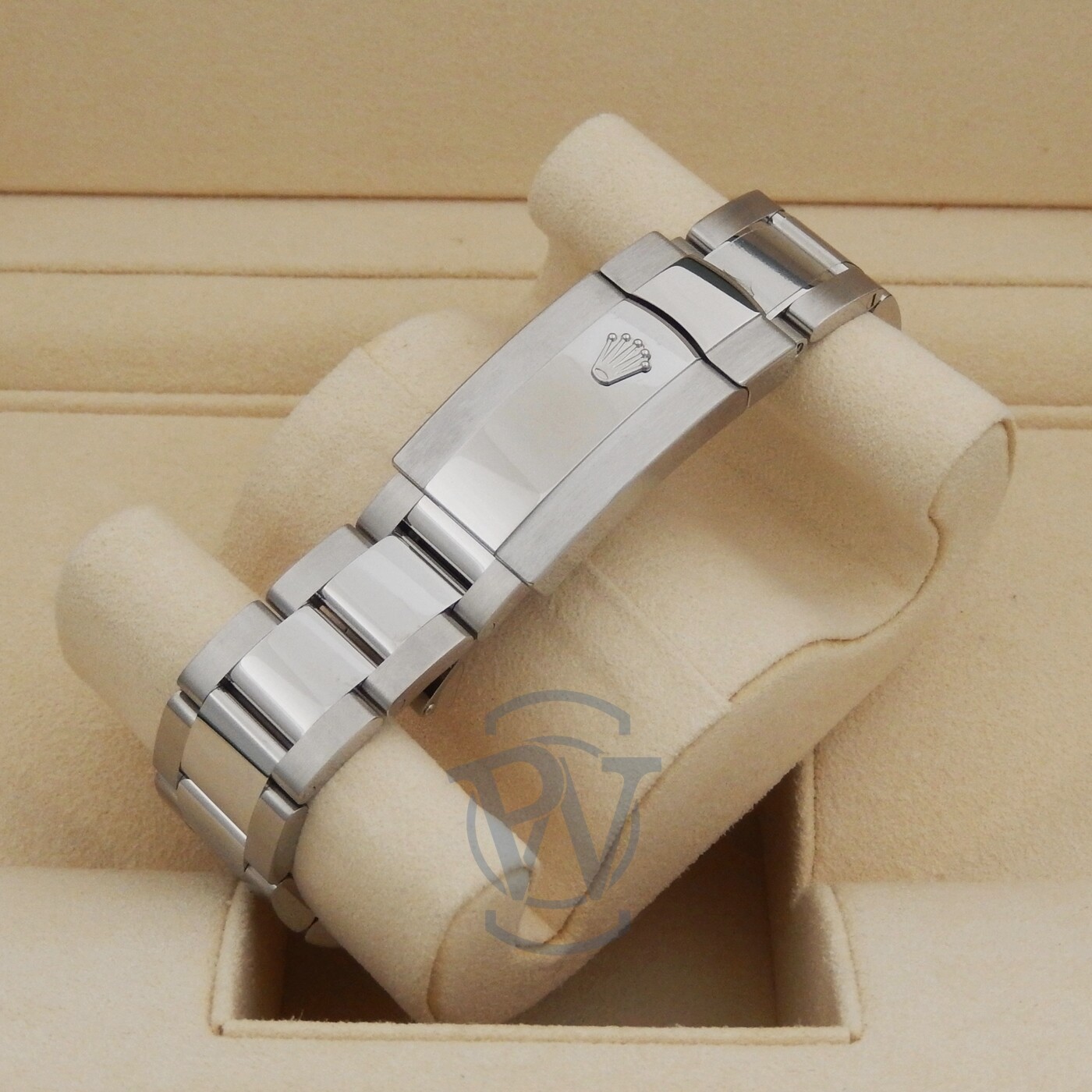 Pre-owned Rolex Datejust 41 Smooth Bezel White Roman Oyster 126300 Complete Unworn