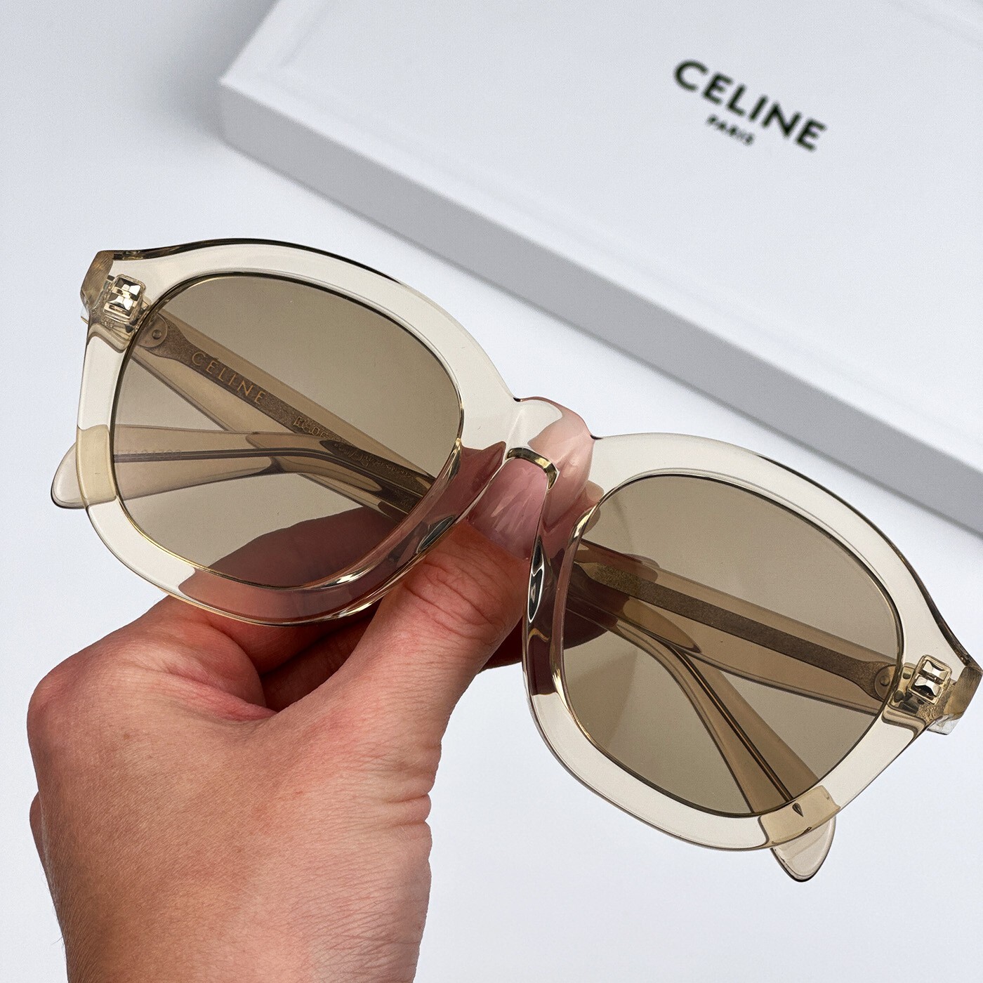 Pre-owned Celine Cl40017f 57e Transparent Peach Brown Round Women Sunglasses