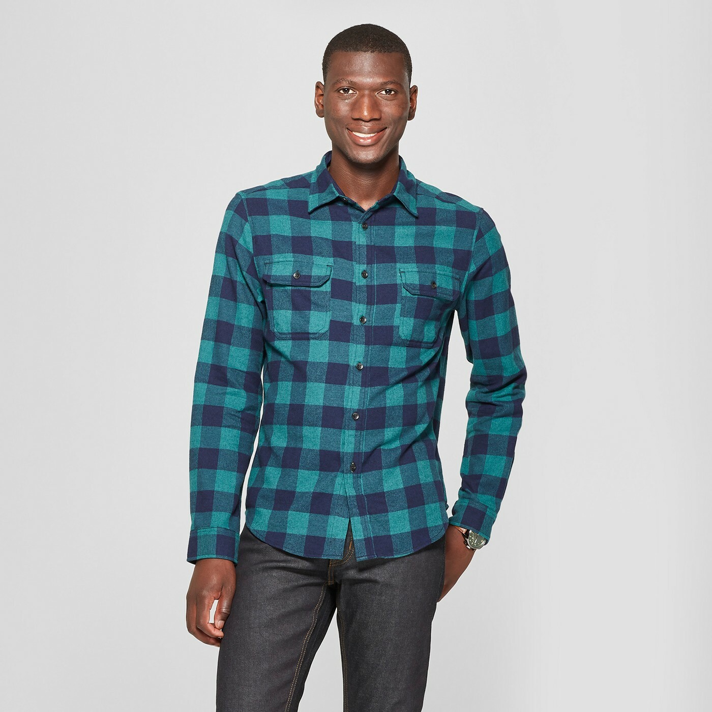 Men Plaid Standard Fit 2Pocket Flannel Long Sleeve ButtonDown Shirt
