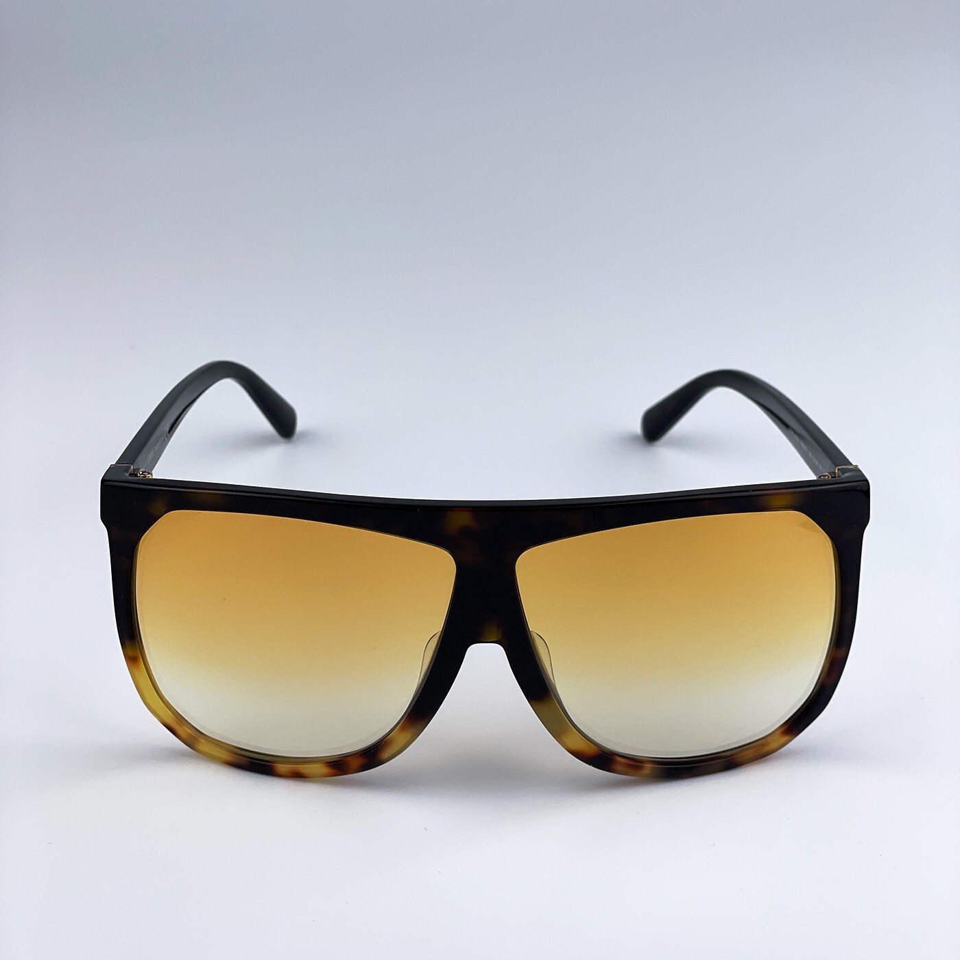 Pre-owned Loewe Lw40001f Filipa 56e Dark Blond Havana Brown Shield Women Sunglasses