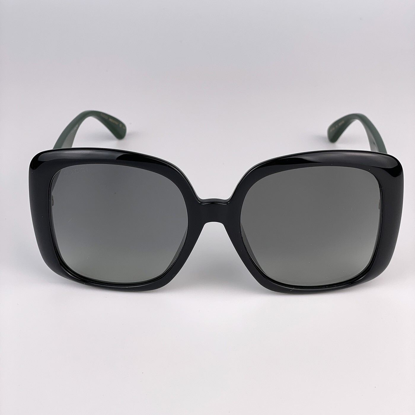 Pre-owned Gucci Gg0714sa 001 Black Green Grey Grad Oversized Square Women Sunglasses In Gray