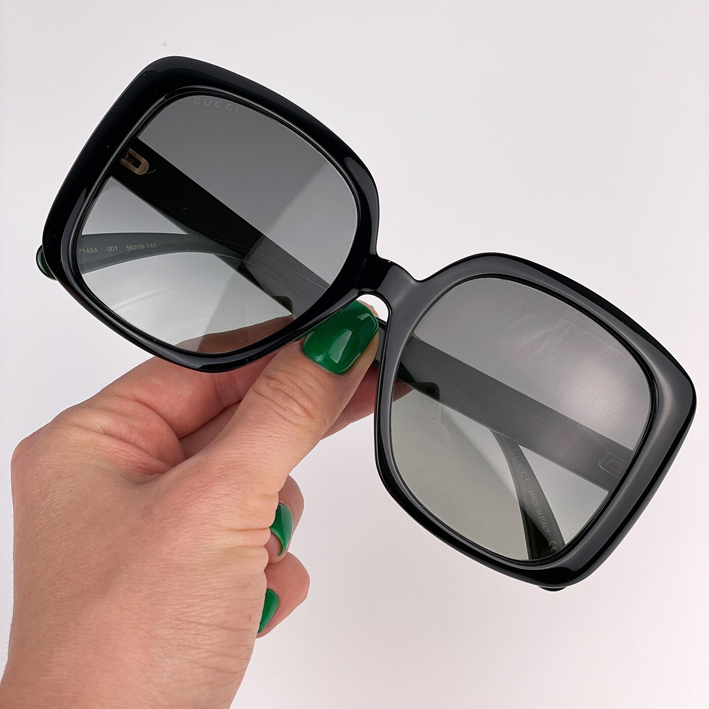 Pre-owned Gucci Gg0714sa 001 Black Green Grey Grad Oversized Square Women Sunglasses In Gray