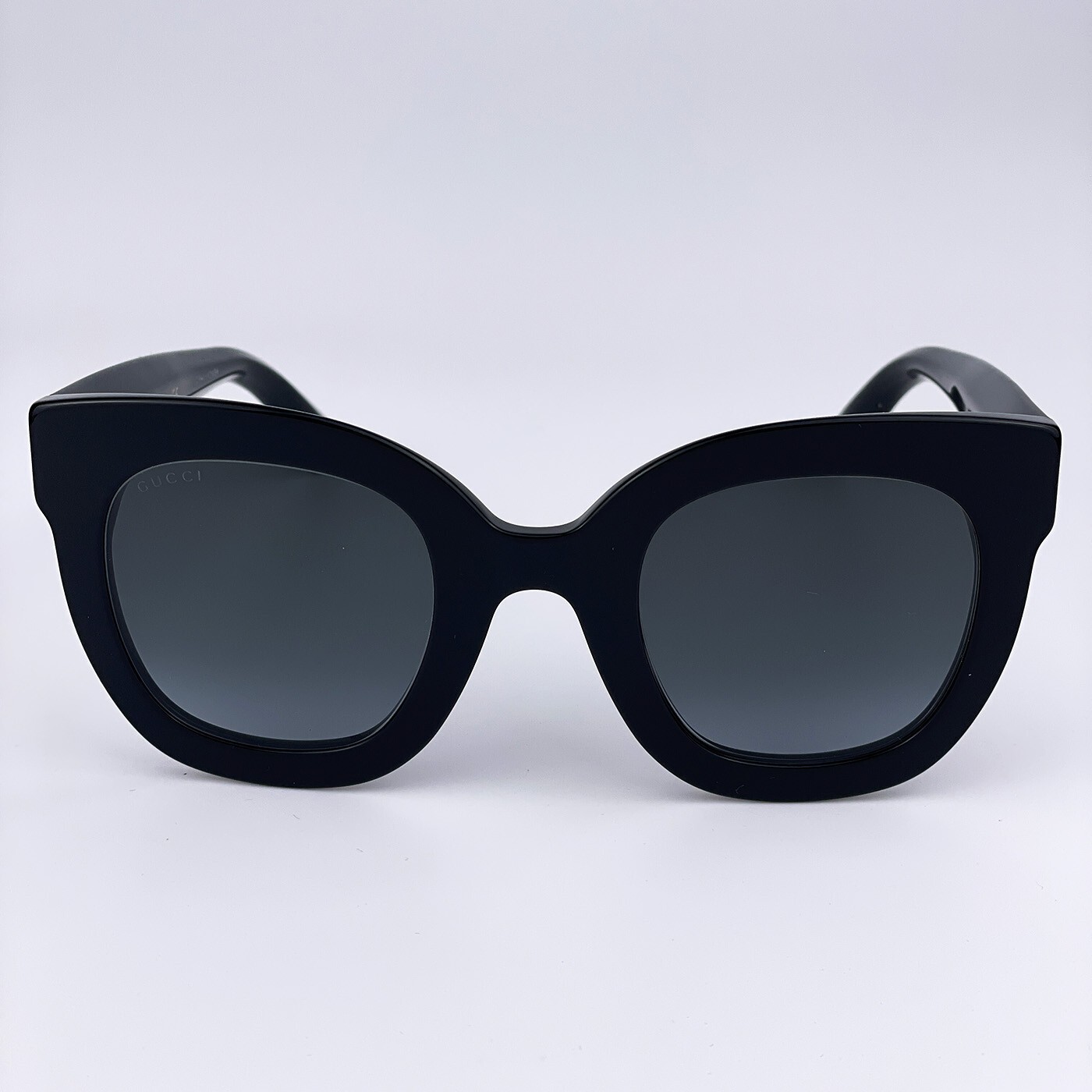 Pre-owned Gucci Gg0208s 001 Black Gray Mirrored Gradient Square Women Sunglasses 49mm