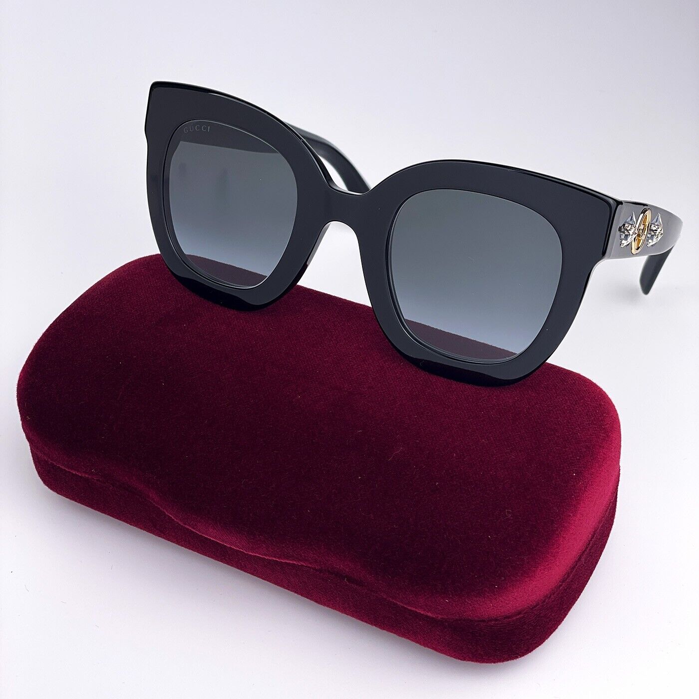 Pre-owned Gucci Gg0208s 001 Black Gray Mirrored Gradient Square Women Sunglasses 49mm