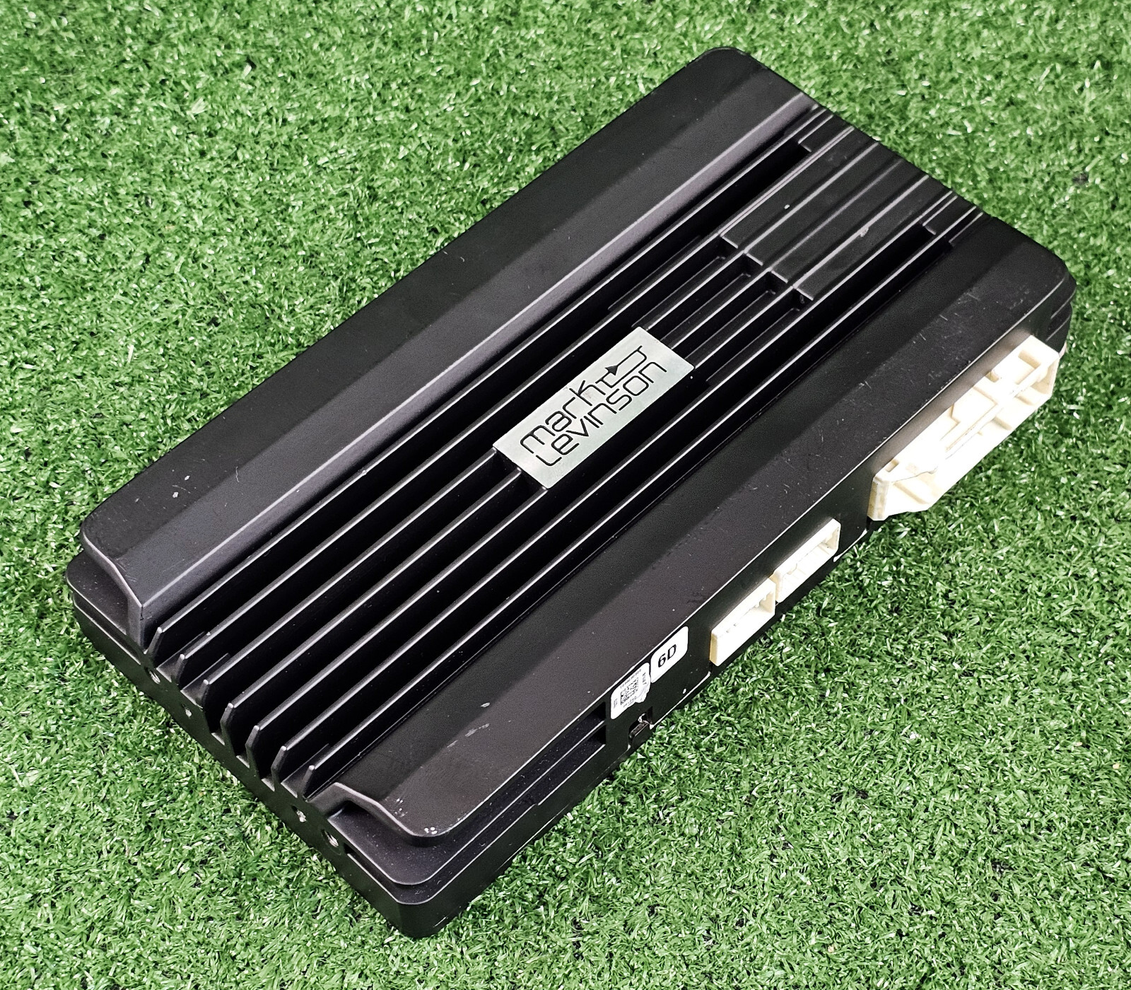 Lexus IS250 IS300 2020-2023 Mark levinson Amplifier 86280