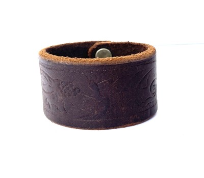 Htc Hollywood Trading  Embossed  Brown Leather Cuff Bracelet 7 