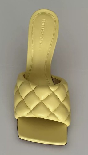 Pre-owned Bottega Veneta $1200  Butterscotch Leather Mules 8 Us (38 Euro) 592015 It
