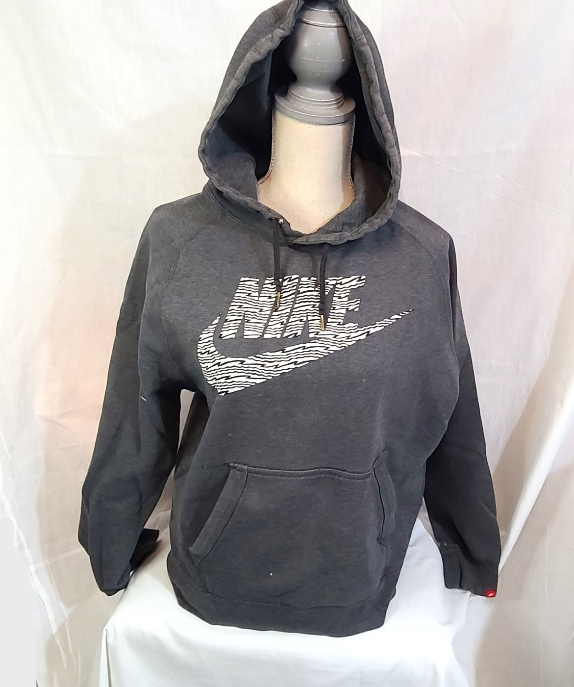 Women's Large Charcoal Gray Nike Zebra Print Hoodie