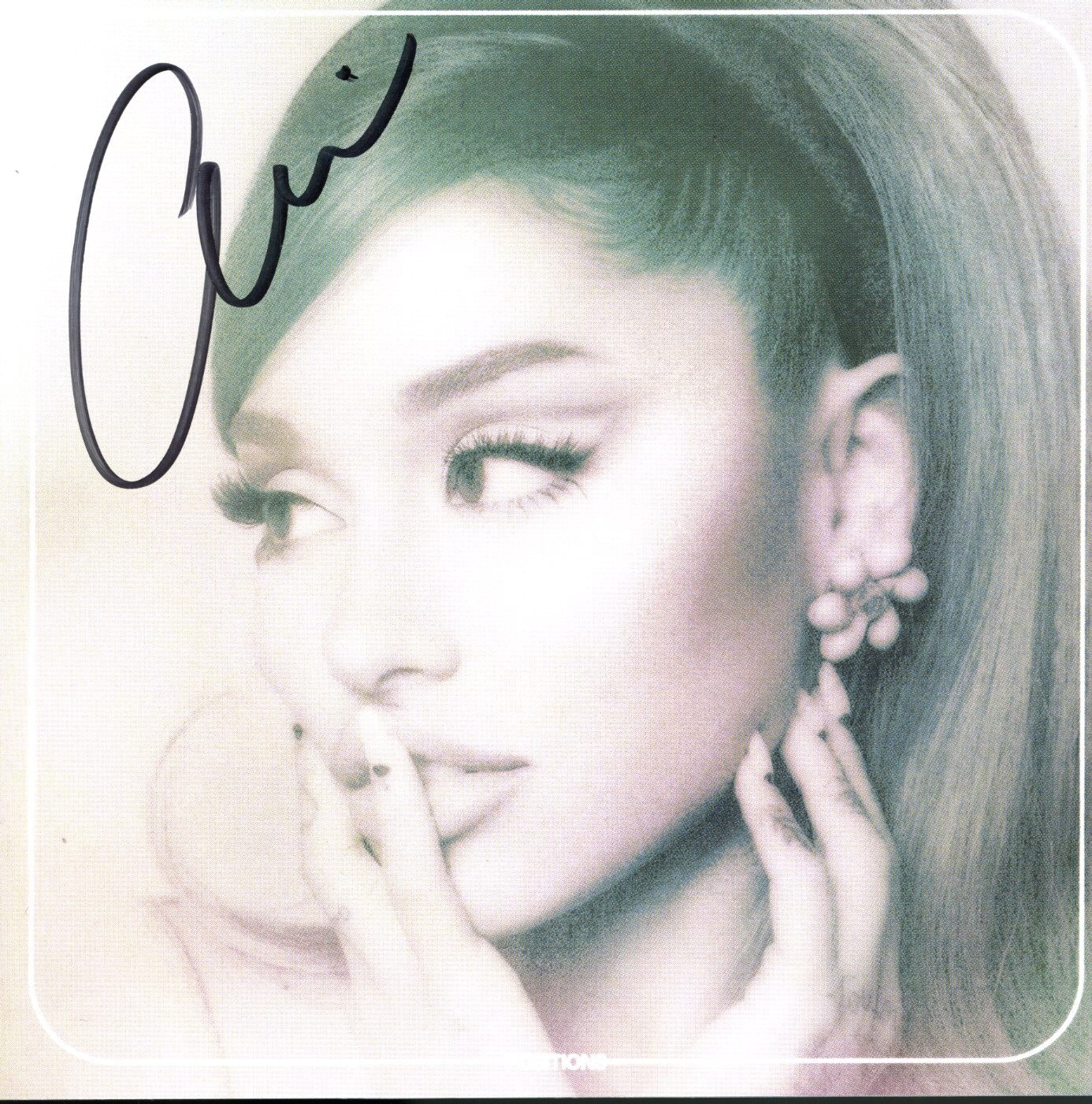 Ariana Grande 直筆サイン入りCD 訳あり ARIANA GRANDE Signed