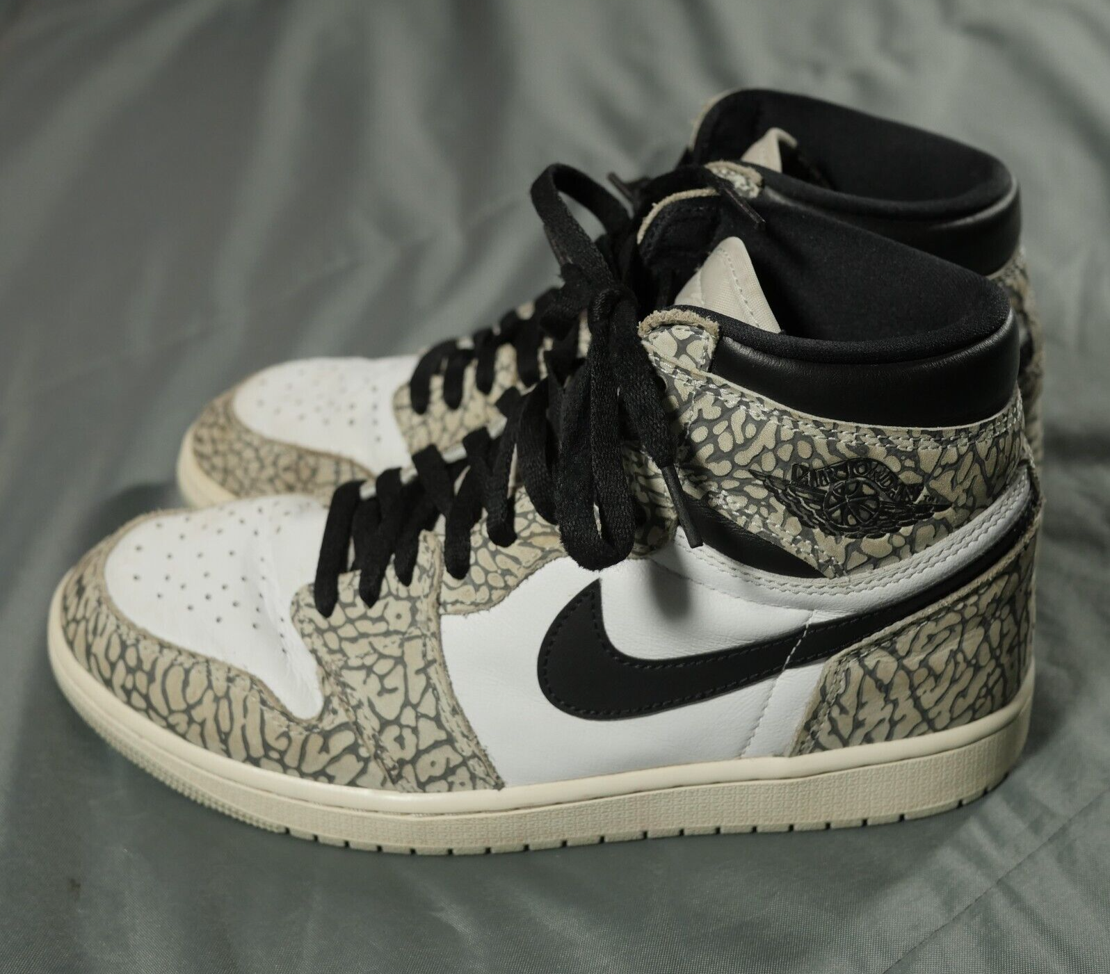 Nike Air Jordan 1 グレー/ホワイト/ブラック エア ジョーダン 1 NIKE AIR JORDAN MID ナイキ ミッド LIGHT