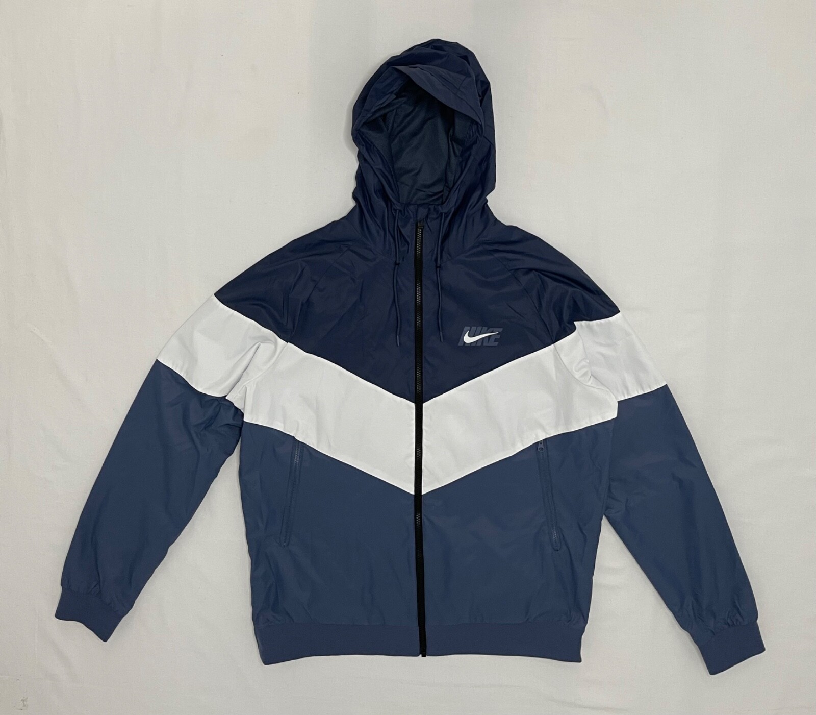 Nike Sportswear Men's Large Windrunner HD GX Jacket Thunder Nike Sportswear Men's Large Windrunner HD GX Jacket Thunder