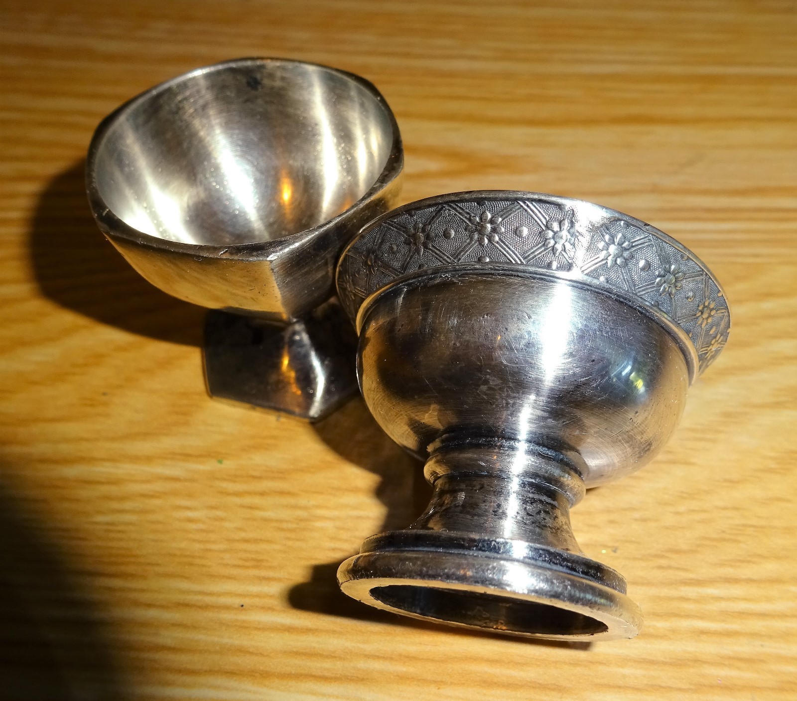 Lot of 2 Antique silver and silver plated  salt cellars, 1 1/2