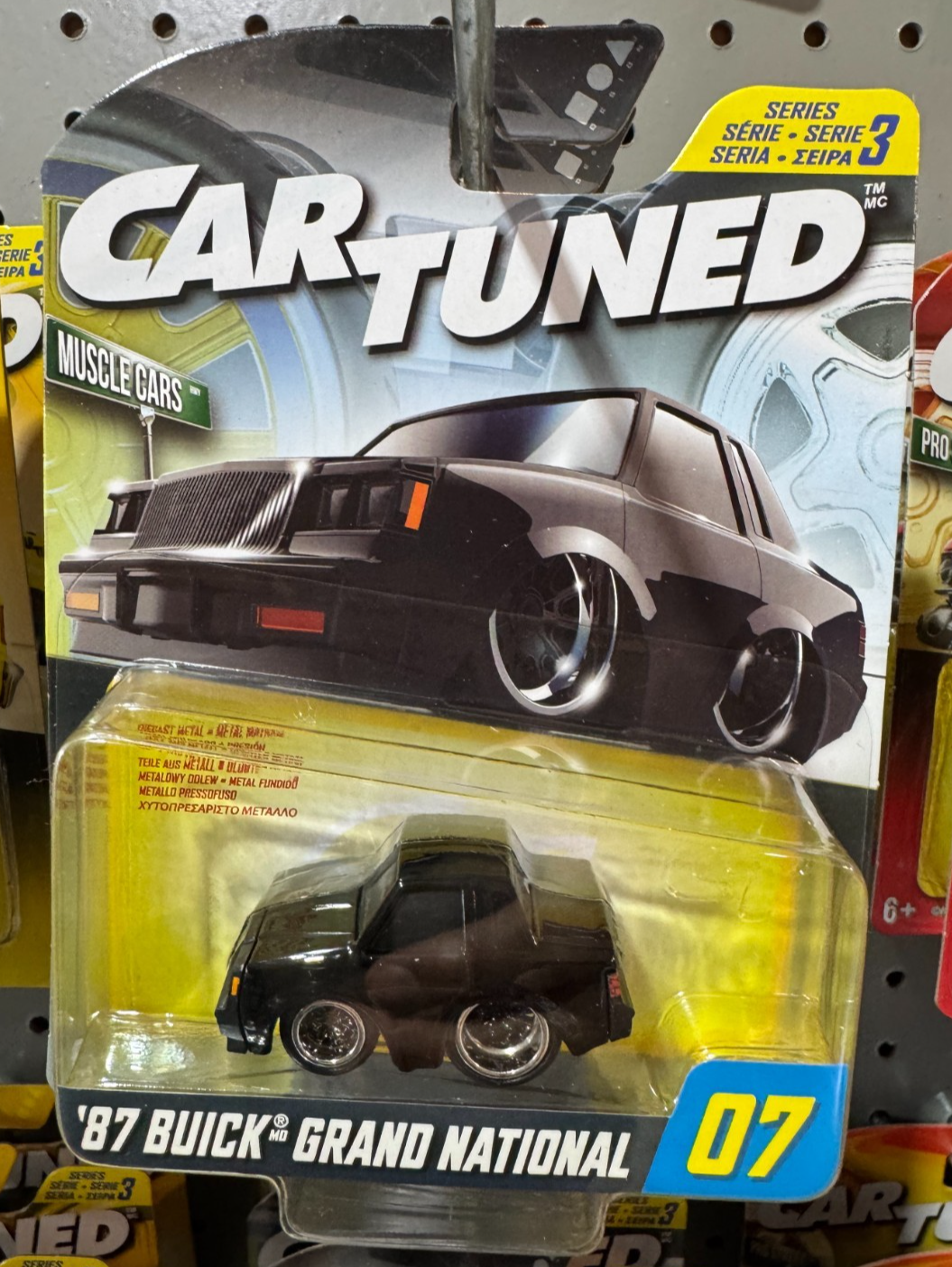 car tuned series 3 87 Buick Grand National diecast Metal 1