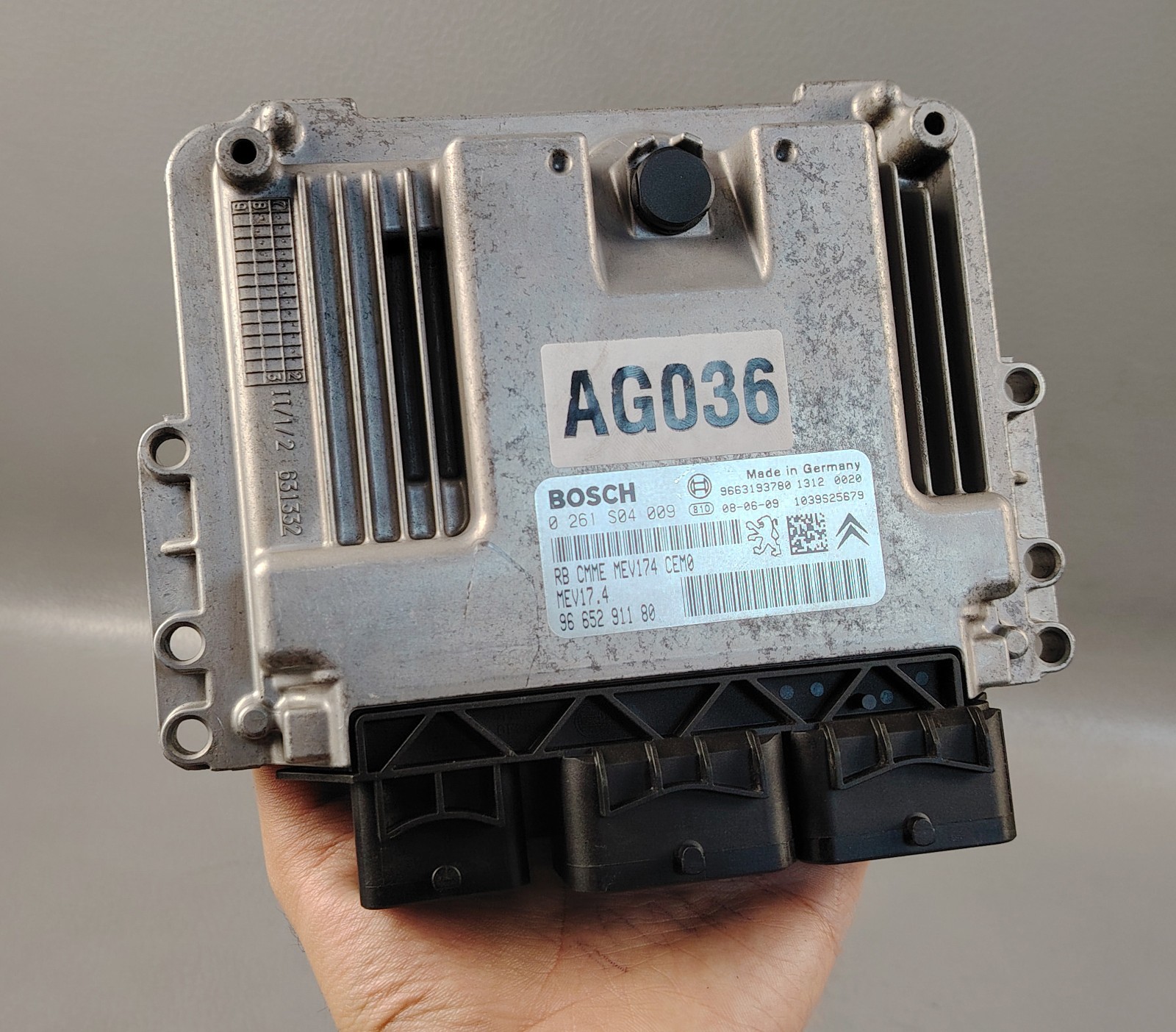 emu@フォロー割歓迎 0261S04009 CITROEN PEUGEOT 1.6 5FW ENGINE CONTROL MODULE