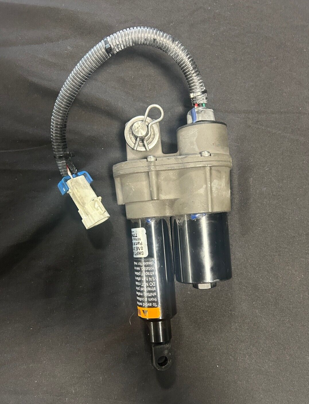 USED OEM MERCURY VERADO SHIFT ACTUATOR 8M0048114 , 8M0041868