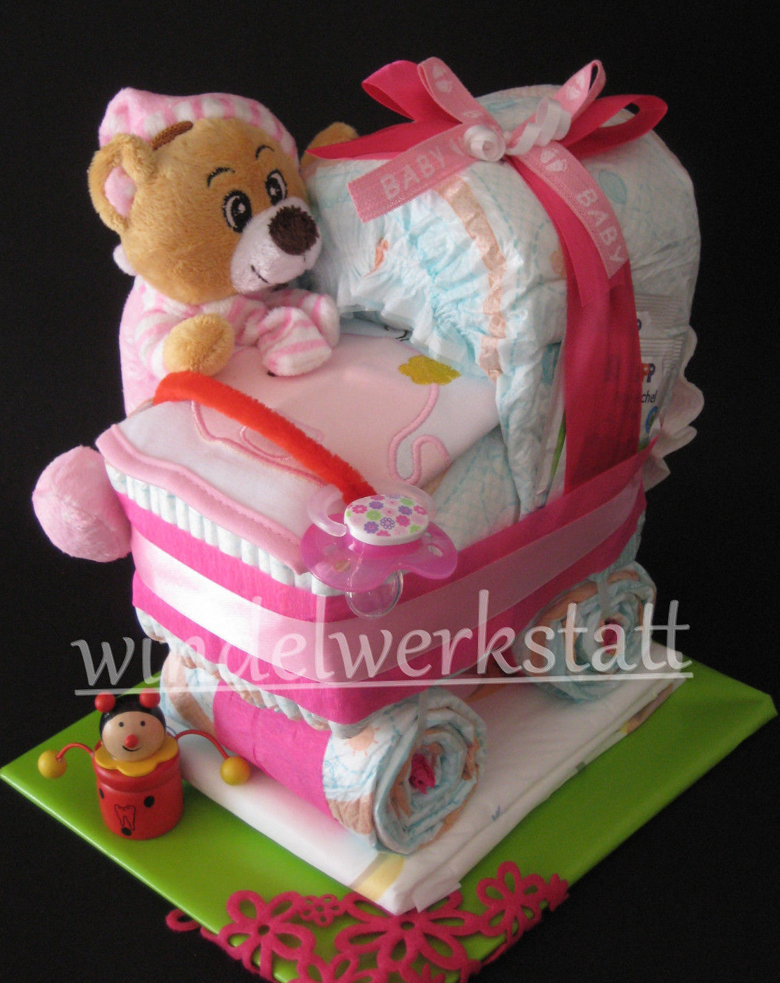 Windeltorte Geschenk Geburt Junge Mädchen unisex Taufe Ballon beleuchtet mit LED