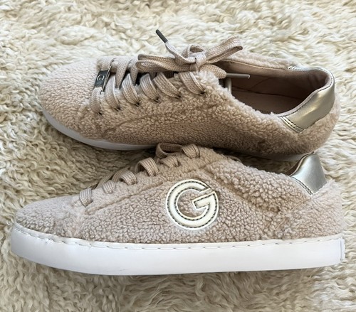 BRAND NEW GBG LOS ANGELES BY GUESS FAUX FUR GOLD LOGO