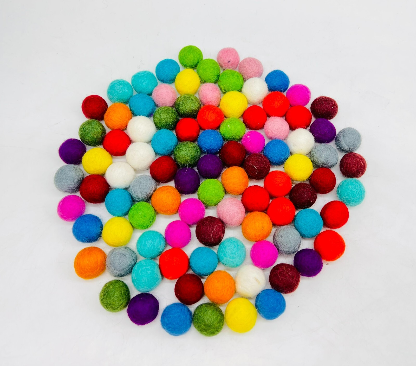 500 Pcs Mixed Colors Natural Felt Balls. 100% Wool Handcrafted 2.0 cm Wholesale