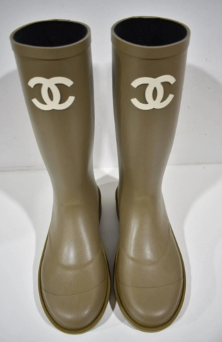 Pre-owned Chanel Rev Dark Beige Caoutchouc White Cc Logo High Pull On Rubber Rain Boots 40