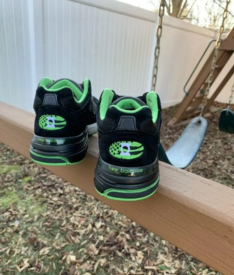 New Balance 993 x Green Lantern Friends 