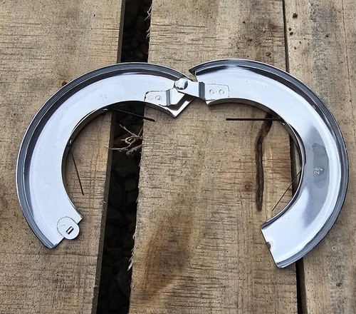 2.5" IPS Chrome Split Pipe Spring Escutcheon Steel Flange Ring Plate 63.5 mm 