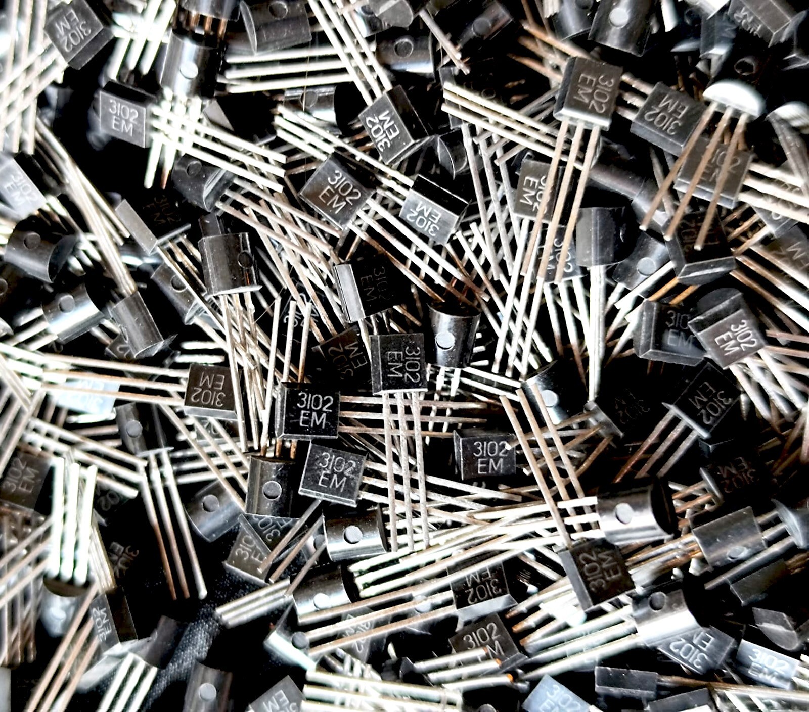 30pcs Silicon Transistor NPN KT3102EM Big Muff Sovtek Fuzz