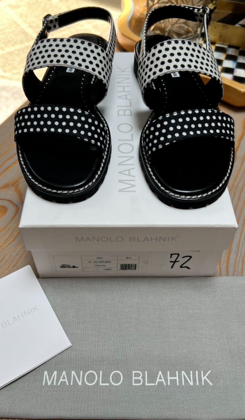 サンダル・ミュール MANOLO BLAHNIK Women Sandals 3232506 0003 Black Manolo Blahnik - Chinap Black Satin Gathered Mule, 70mm