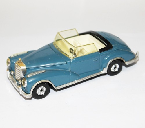 (送料込み)【1/36ダイキャストカー】Corgi メルセデス ベンツ 300S 送料込み)【1/36ダイキャストカー】Corgi メルセデス ベンツ