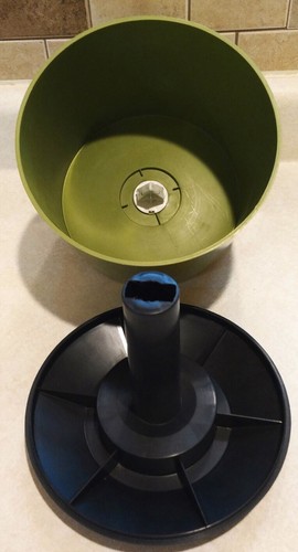 VINTAGE DISK-GO-CASE 45 RPM VINYL RECORDS HOLDER/STORAGE*GREEN*