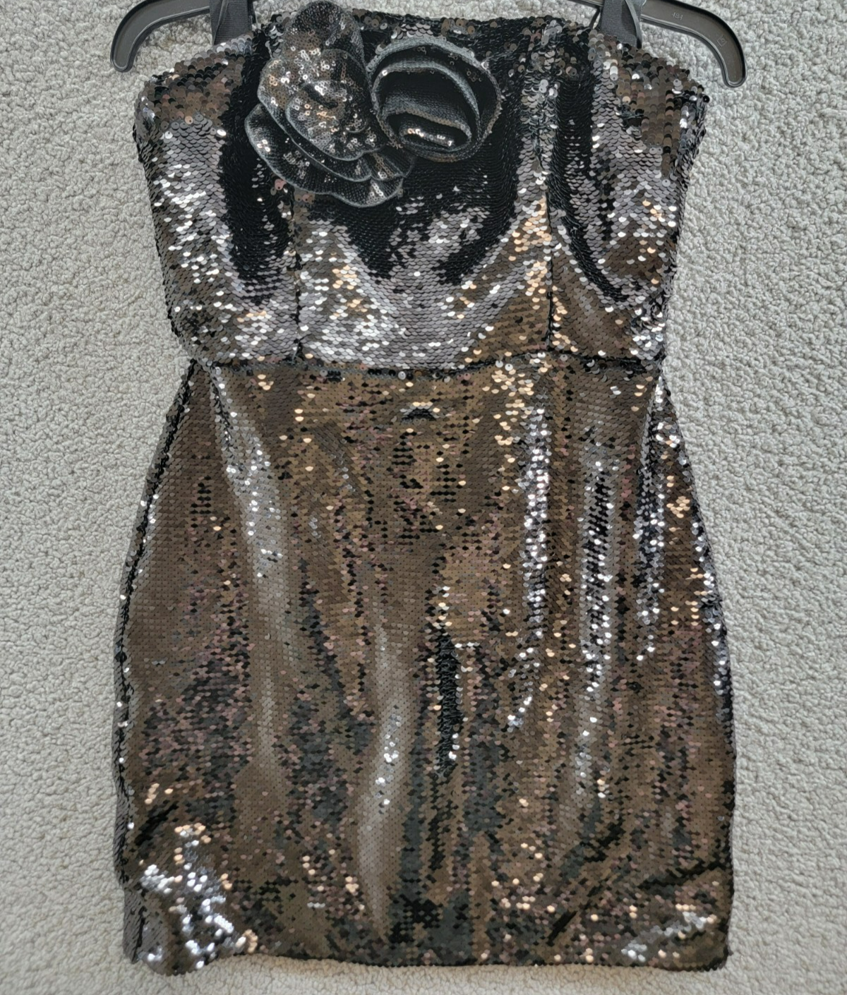 MILLY Sascha Sequin Strapless Mini Dress Women's 4 Black Straight Neck Back Zip - Picture 2 of 18